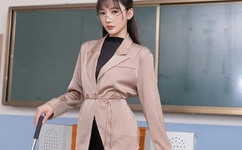 丰满女老板BD高清A片